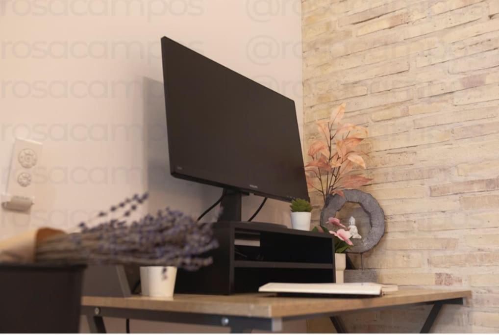 Rb - Urban Loft Retreat, Comfort & Good Location Valenza Esterno foto